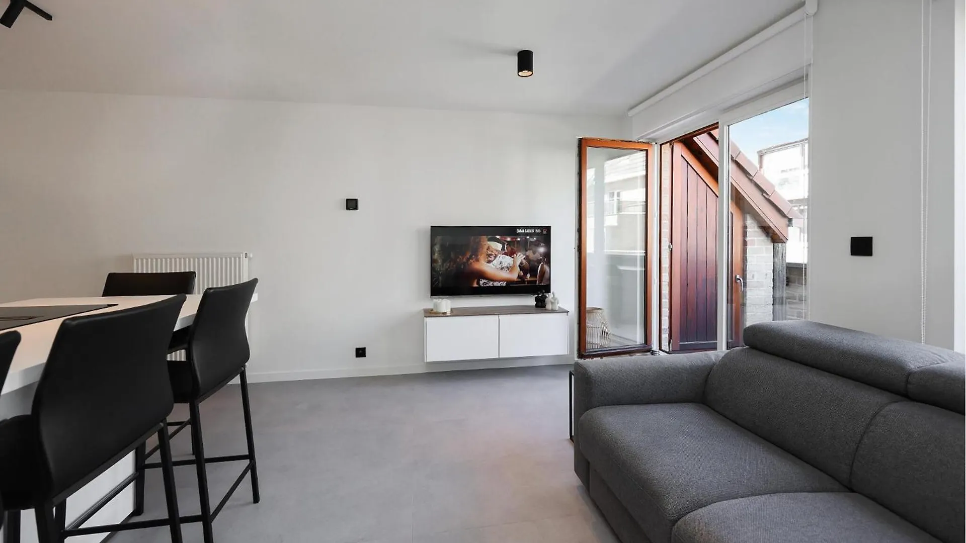 2 Bedroom Beautiful Apartment In Oostende