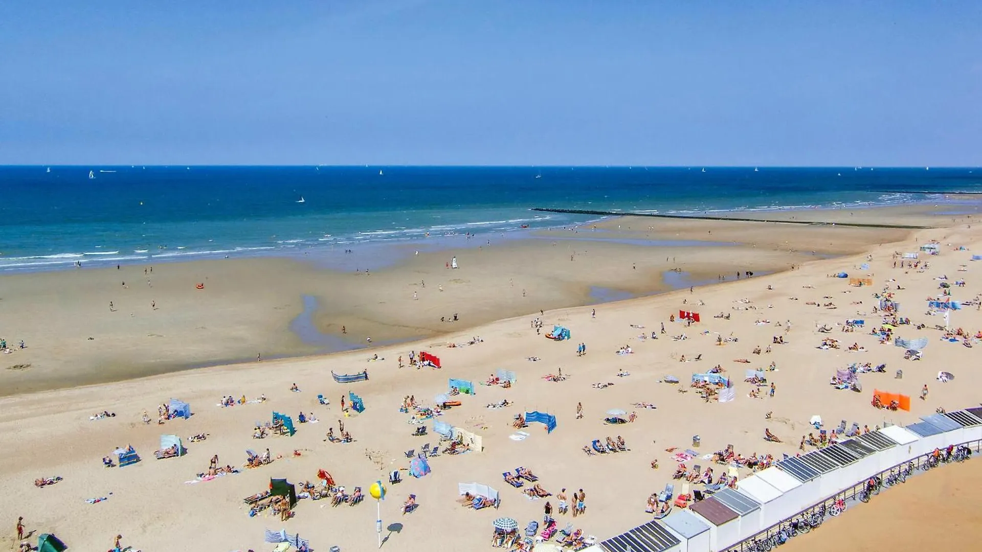 2 Bedroom Beautiful Apartment In Oostende